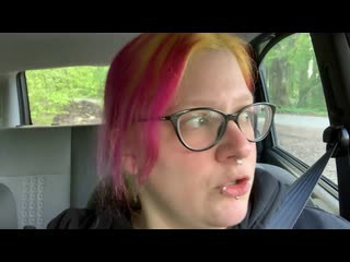 Autopause im Wald und hart gepisst