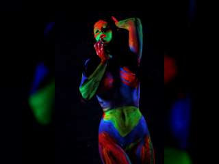 body paint fsk18 & 16