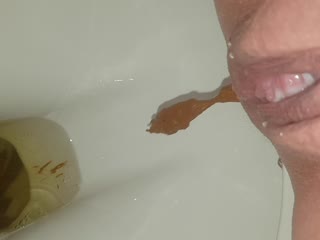 Kacki auf`m Klo und ....