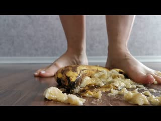 Banana Crushing und ASMR