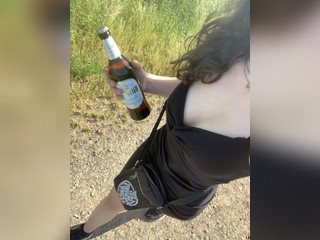 Das schwarze Kleid