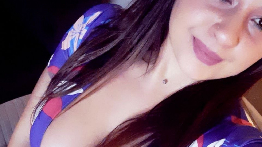 Almira899