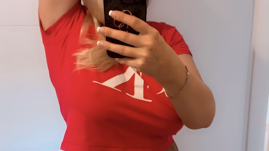 SexyKathi1990