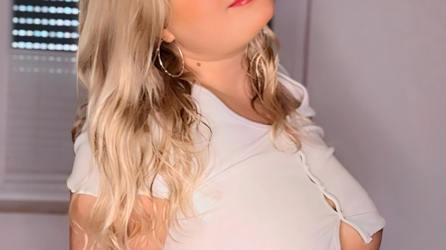 SexyKathi1990