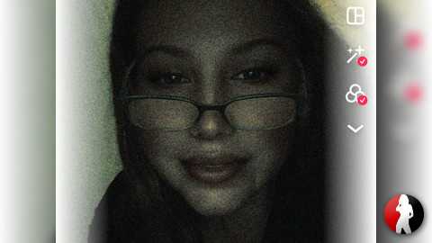 Mein Mann sagt ich soll ihm ein Blasen mit Honig dann tue ich es