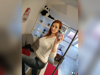 hallo Jungs, ich bin die geile Rote