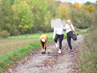 Dreister Spanner filmt uns- 3er Mega Piss Fotzen Public (NS)