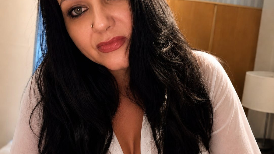 Sexy-Leyla