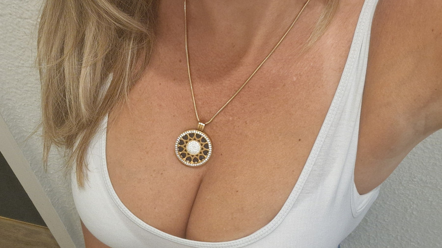 AnnaSophie