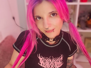 F**k machine and double d***o! Now it's going to get wild!