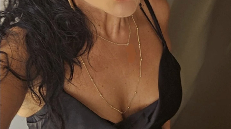 alexa-hot