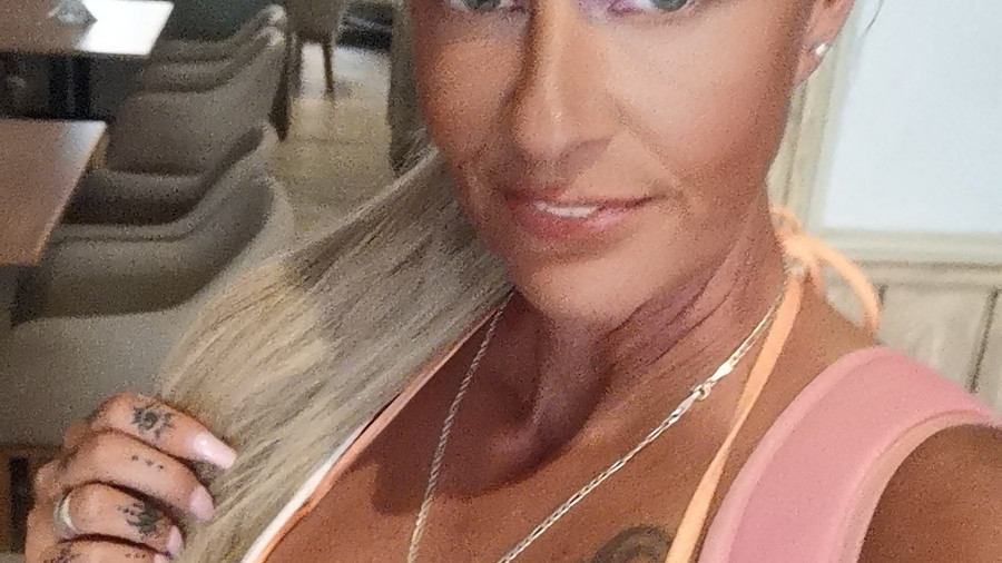 Nicolina37