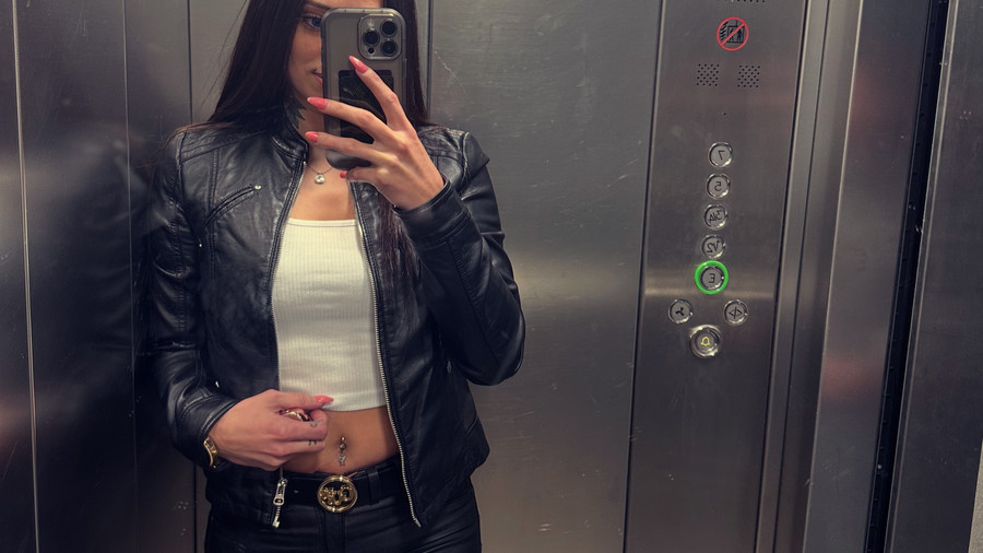 MadalinaLove