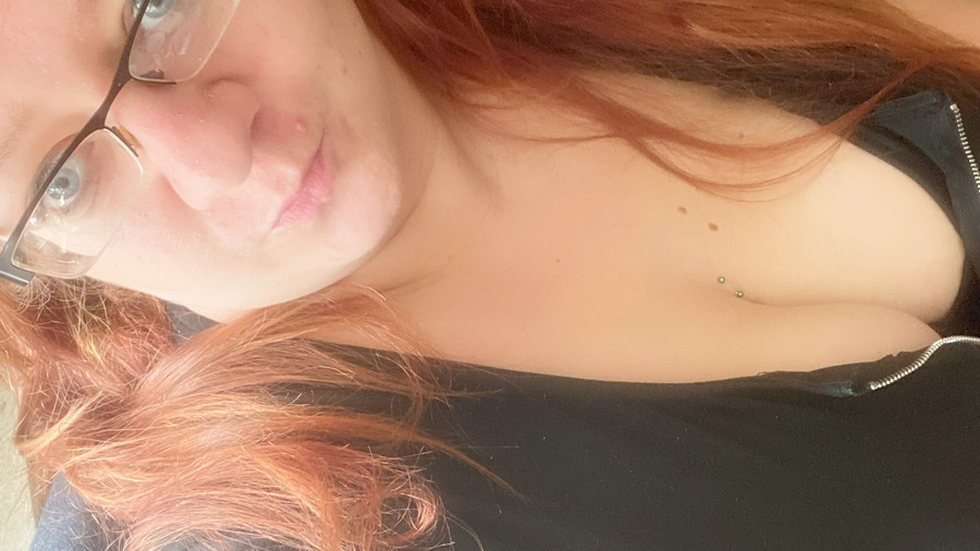 Curvy_Wife