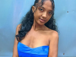 Luciana_2000