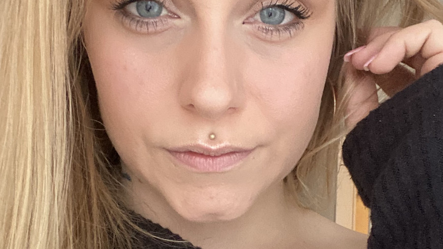 Mia420