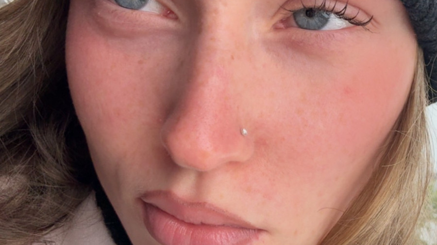 Confidently-Feminine