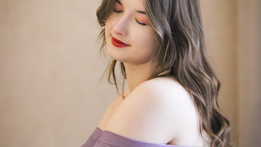 Luna_Cherry