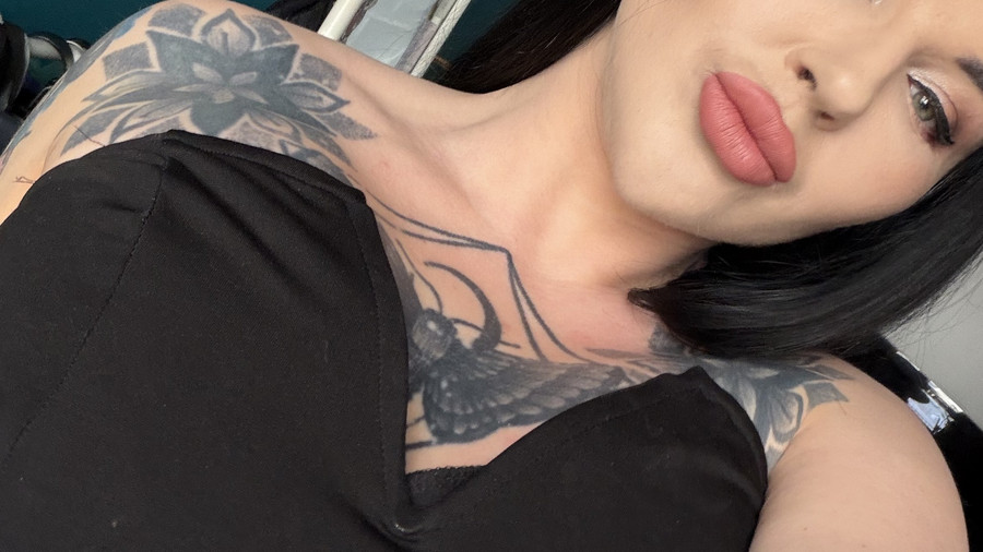 BustyRaven