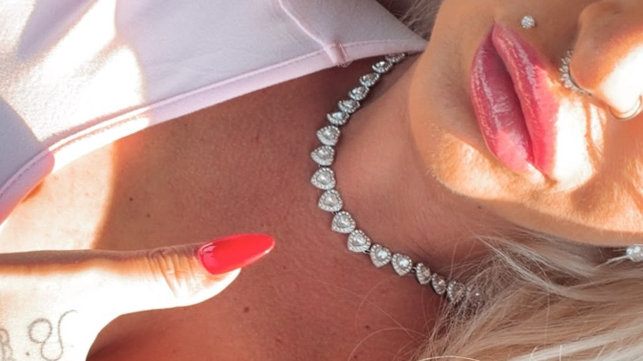 Roxy_Velvet