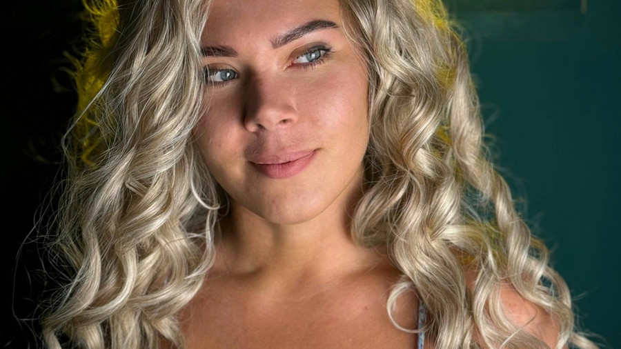 BustyNicole