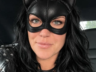 Mia_kuss