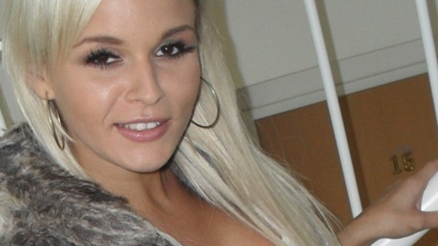 Veronika25