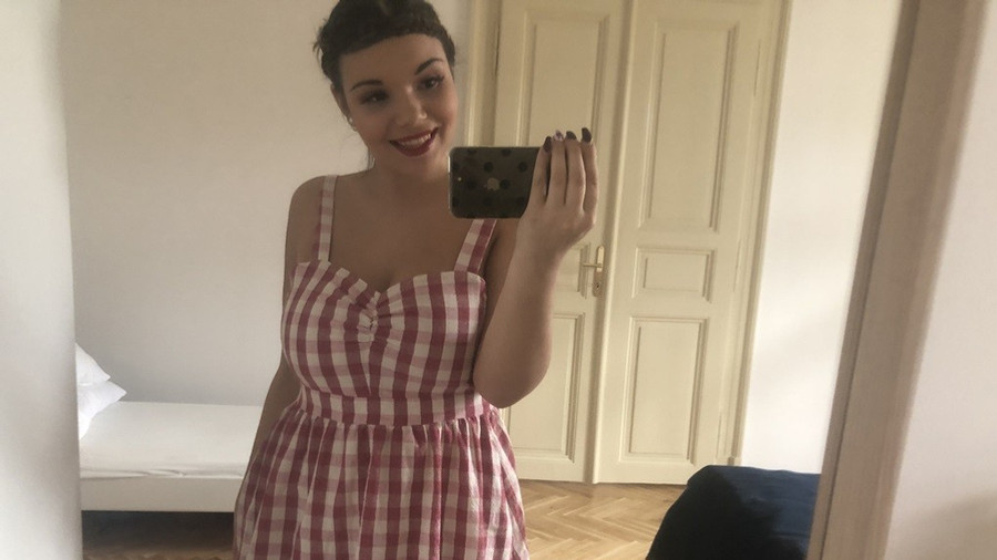 G***e nackte Tatsachen in heiße Selfies verpackt,