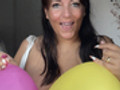 Heiße Reibung: Ballons über meinen nackten Body