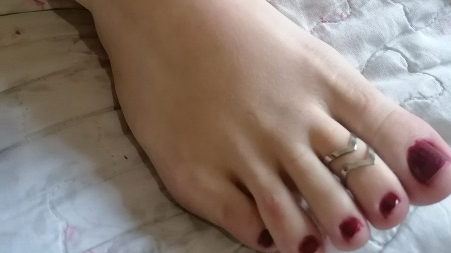 my feet you can like to look at are h***y