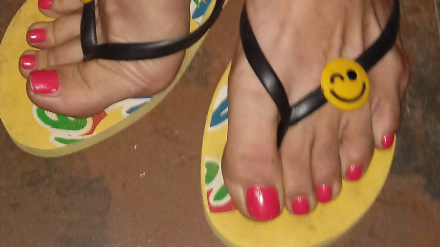 Sexy. happy feet !!!