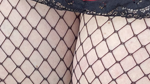 Netz und nackte Haut
