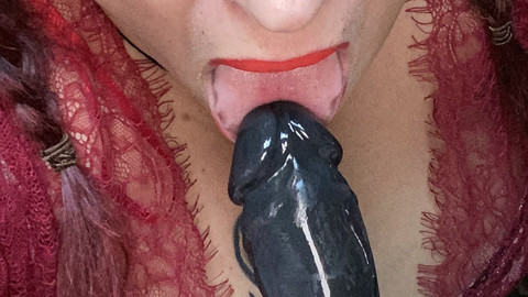 meinem Dildo einen heißen Blow Job gegeben