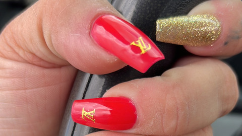 Welche meiner sexy Nägel gefallen dir am besten, und wie soll ich sie mir das nächste Mal gestalten?