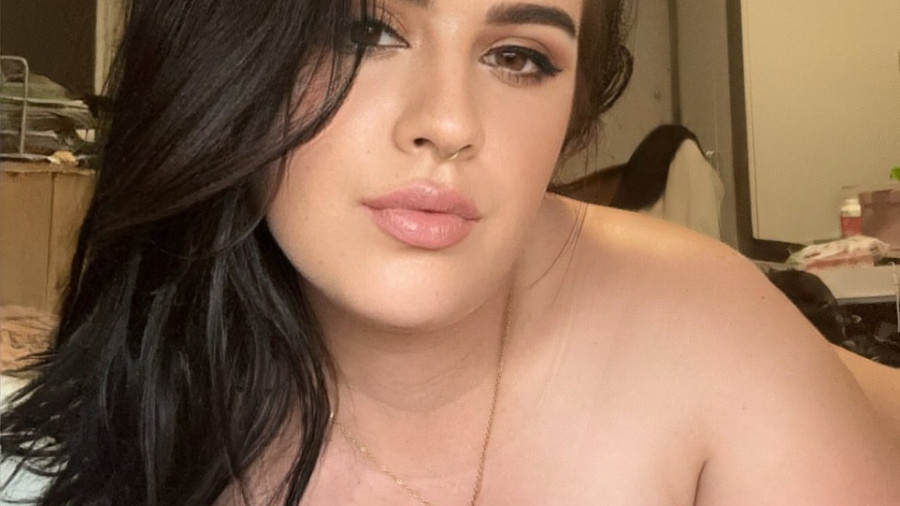 xglossynelly