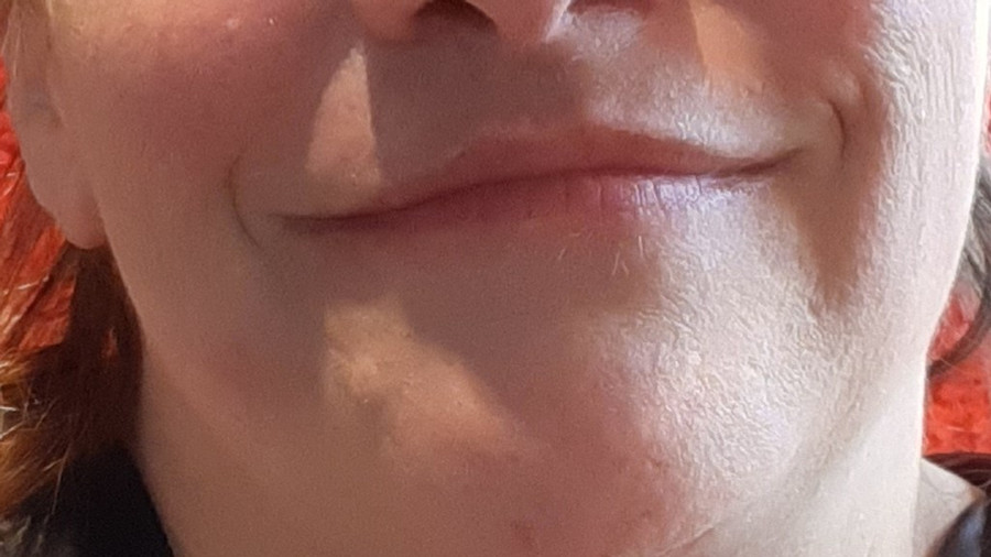 Du wolltest schon immer wissen, was so in meiner Pussy landet ?
Von über die bis hin zur.
Du glaubst es nicht ???
Dann schau selber rein :-)