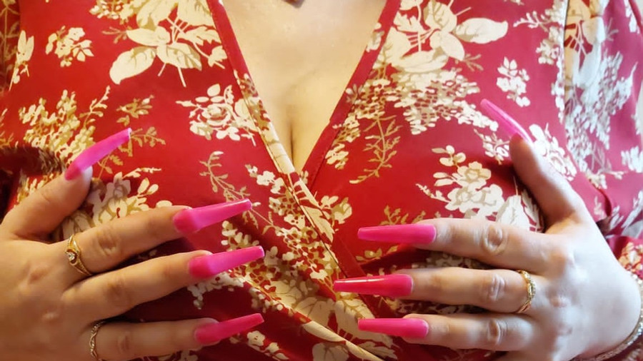 pink nails and jack dildo