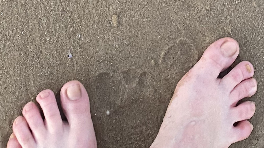 Meine Füße im Sand, Spaziergang am Strand