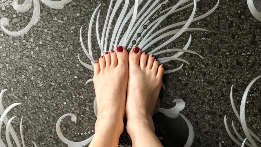 Neue sexy Fuß Bilder von mir :