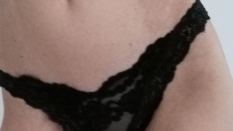 Sexy Dessous von vorne und hinten