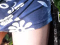 Im Minikleid im Wa...