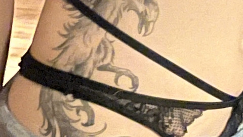 Ich liebe Tattoos und Piercings