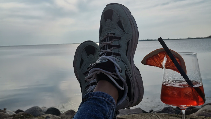 Feets on beach