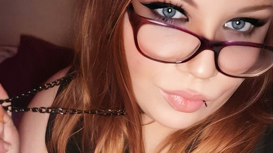 Curvy Amateur zeigt mehr als geplant…