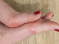 Red lacquered feet