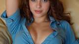 Hot_Julie