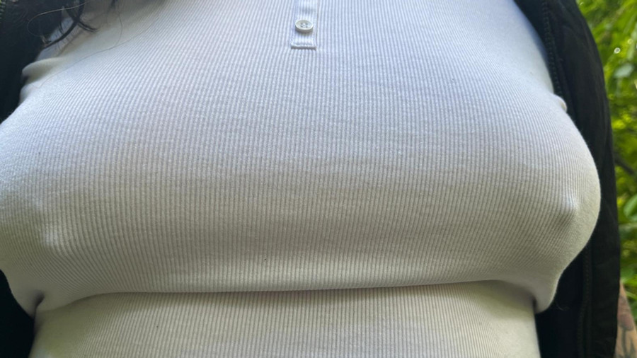 G***e Curvy Titts