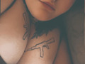 Magst du mir meine dicken T****n massieren?🤭💦🥵