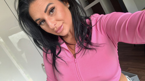 Ich bin voller Energie und Fantasie