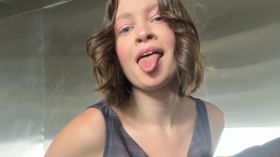 Ich habe es F***tdick hinter den Ohren..